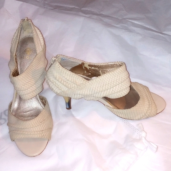 Isola Stiletto open toe heels. Cream snakeskin Leather Design. Size 9. - Picture 10 of 10